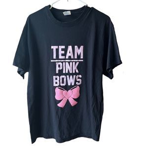 Team Pink Bows “Auntie Mia”  Women's T Shirt Tee Size L Graphic Crewneck Cotton